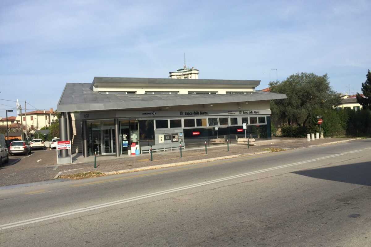 Banca della Marca 11 - 28 s.r.l.