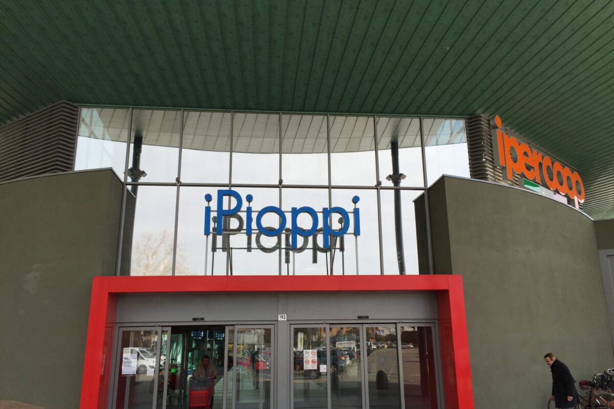 Centro commerciale I Pioppi