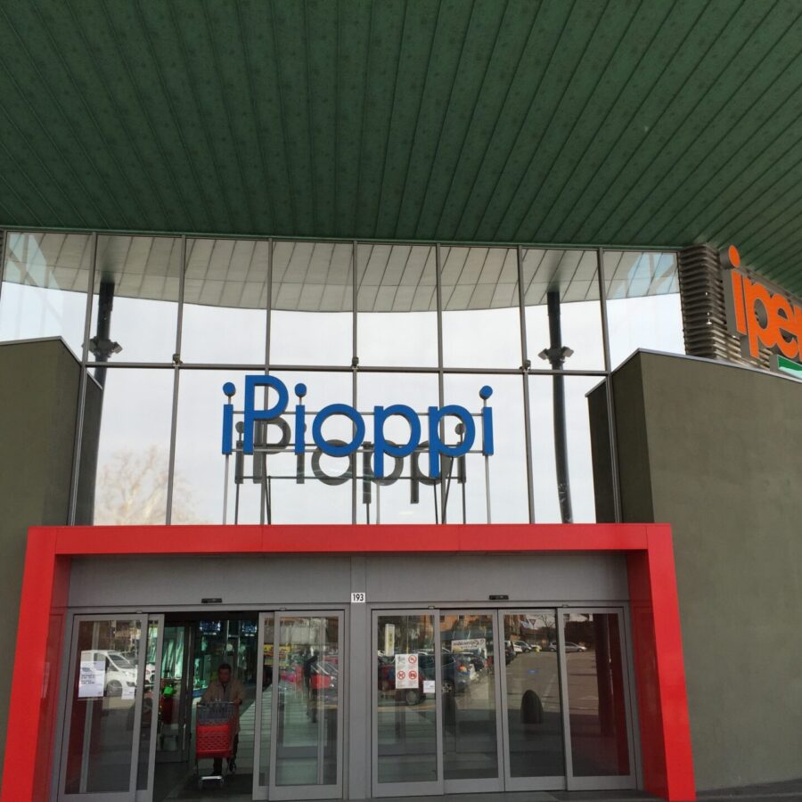 Centro commerciale I Pioppi