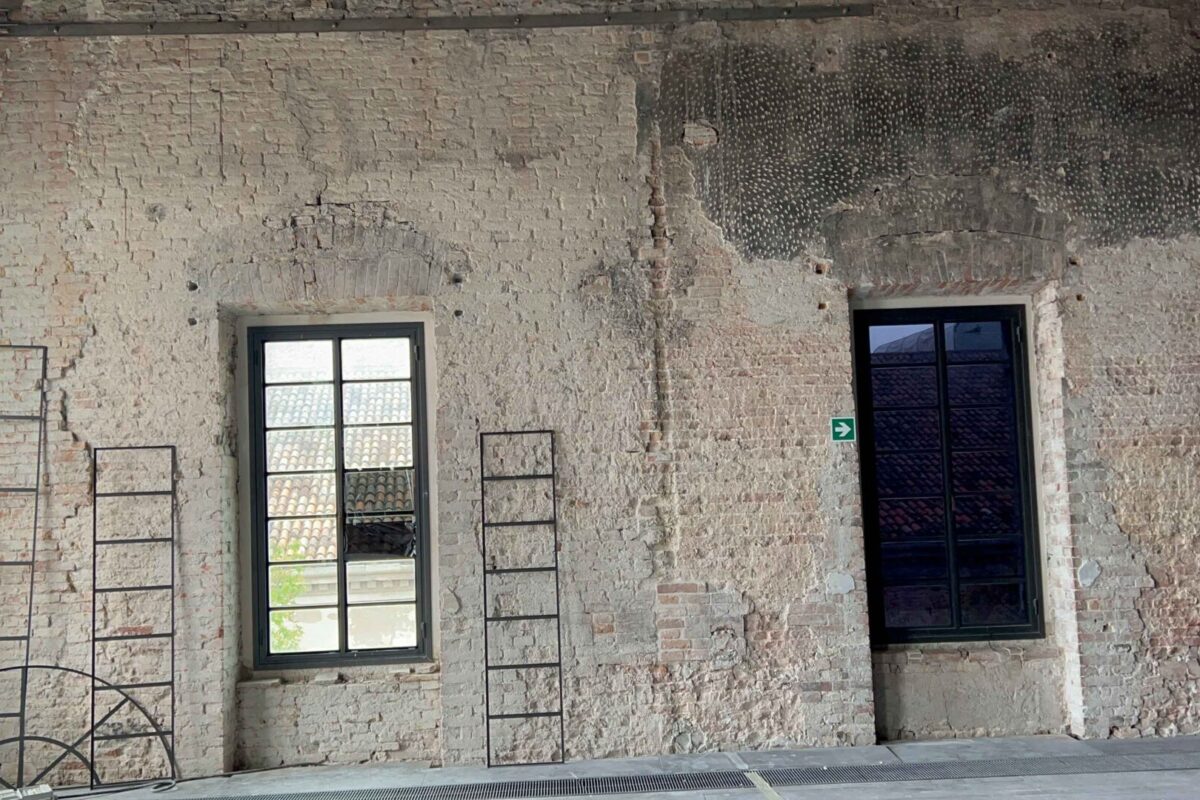Blackout biennale venezia 5 - 28 s.r.l.