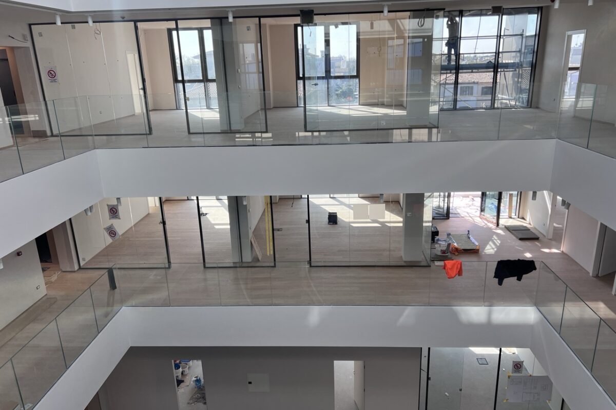 Vetrofanie uffici Venezia 4 – dimensioni grandi - 28 s.r.l.